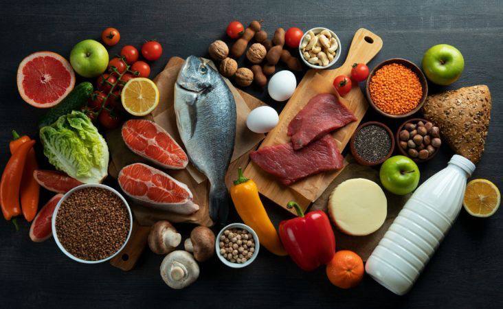 Їжа як антистрес: як здорове харчування та готовий раціон впливають на настрій і сон